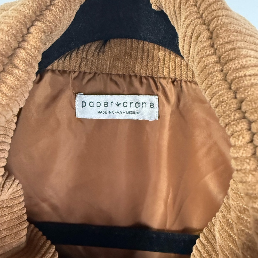 Paper Crane womens corduroy tan oversized zip up vest. Size Medium - Picture 3 of 9